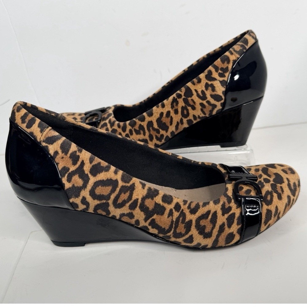 Clarks Collection Leopard Print Wedge Pumps Black Patent Buckle Shoes 8M